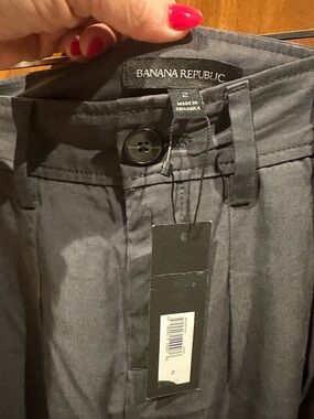 Banana Republic Black Wide Leg Trousers Size 2 Petite Lyocell Pleated NWT